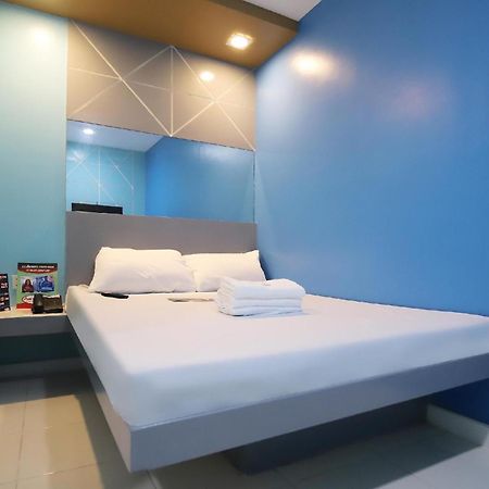 Astrotel Divisoria Manila Exteriör bild