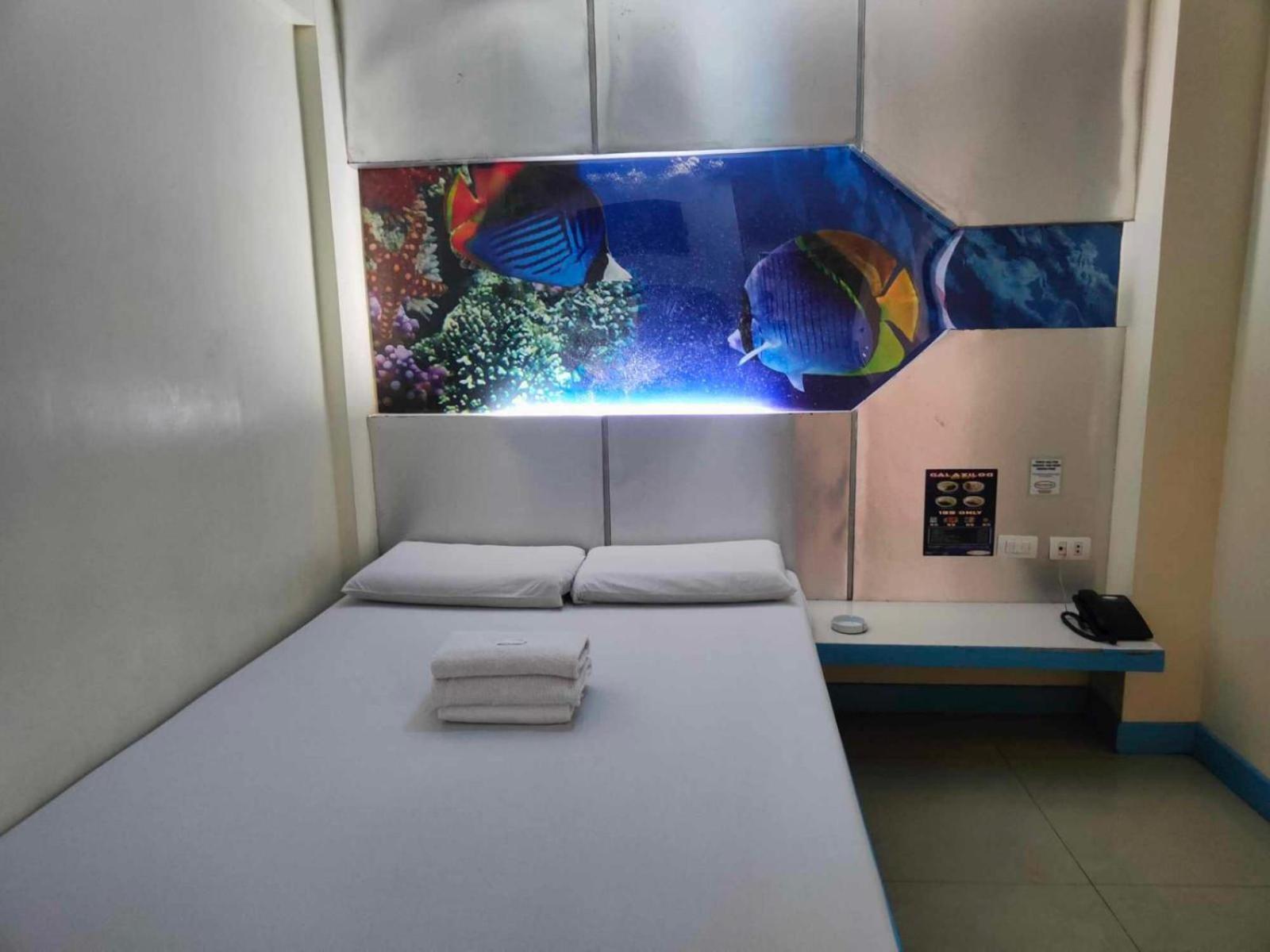 Astrotel Divisoria Manila Exteriör bild